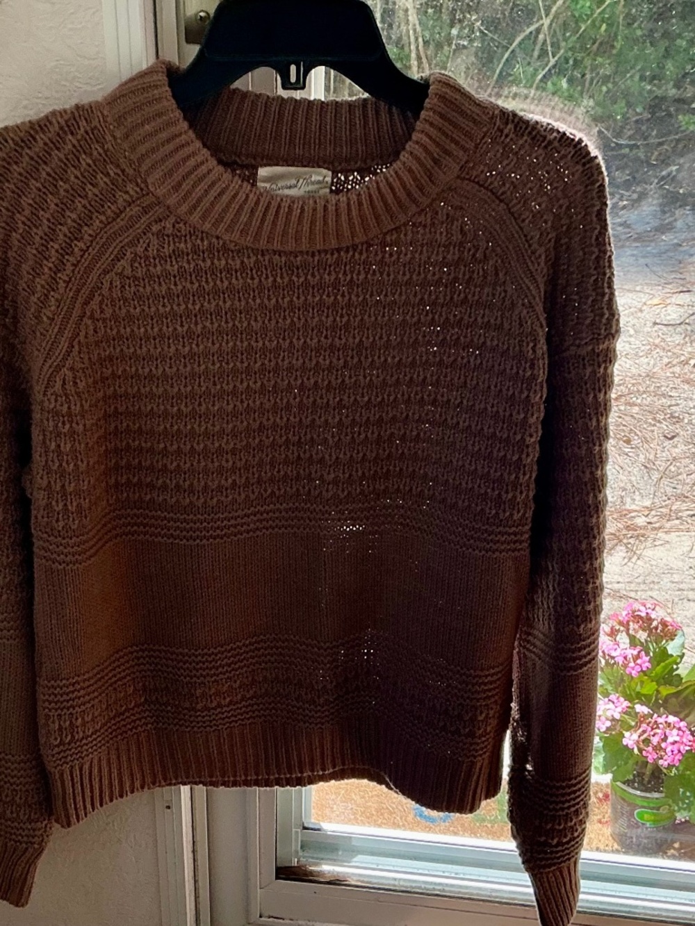 Women’s Universal Threads Co. Brown Crew Neck Sweater ~ S